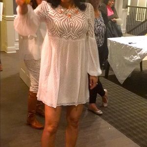 White Babydoll BCBG dress✨